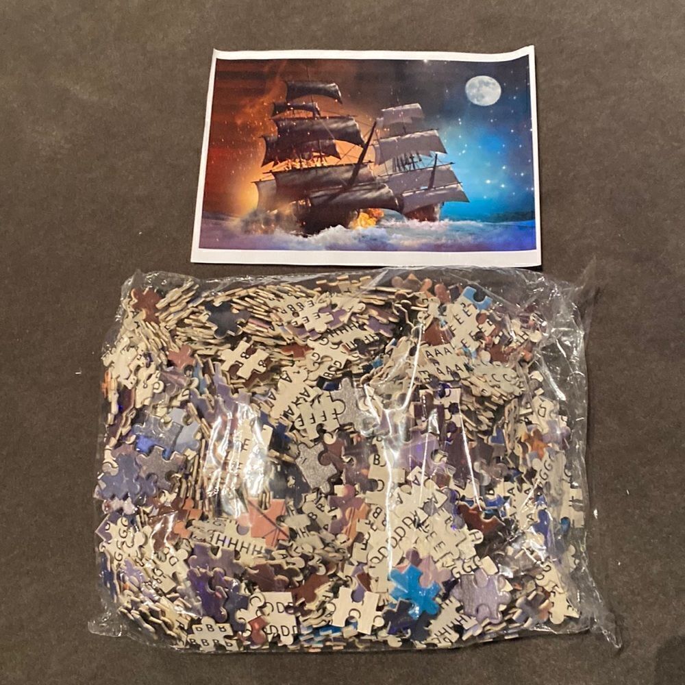 BUNDLE of NEW Puzzles - 3x1000 piece puzzles Pirates, Iceland & Dinosaurs NEW